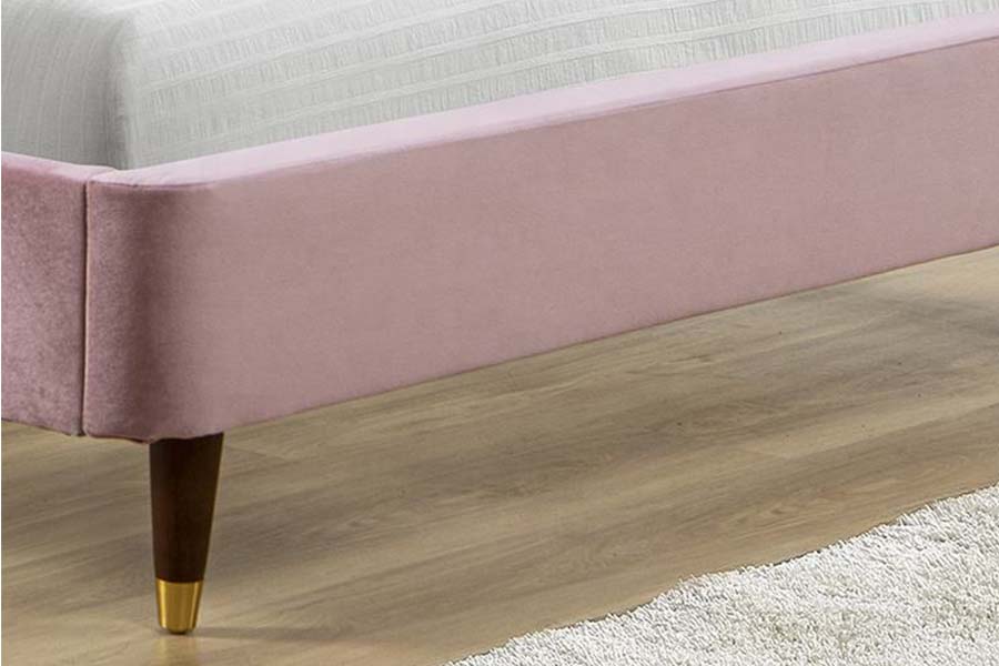1598 ผ้ากำมะหยี่สีชมพูพร้อมเตียงหุ้มแผงไม้