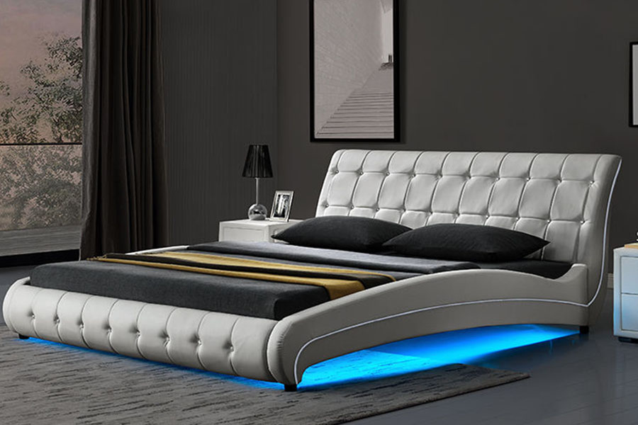 1144-1 โครงเตียงหุ้มหนังเทียม LED สุดหรู